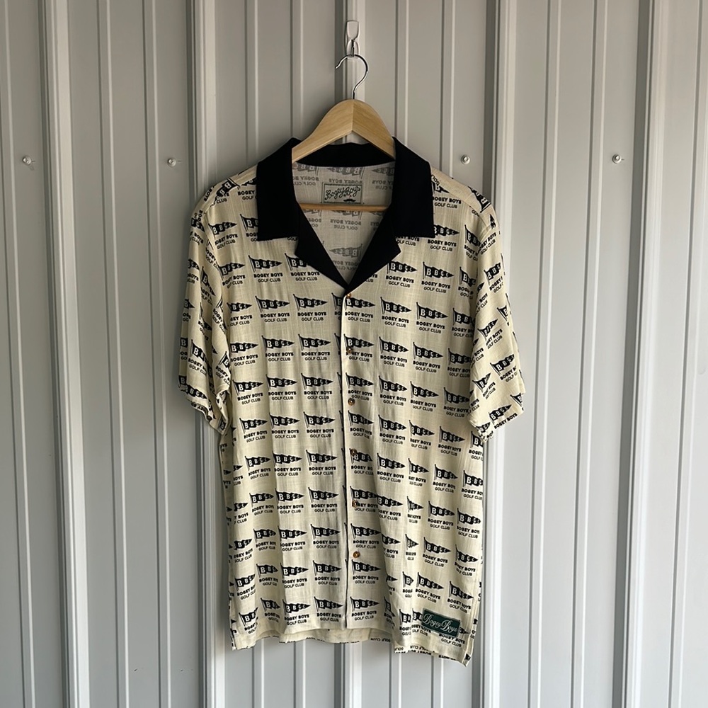 NWT Bogey Boys Button Down Shirt with Modern Design